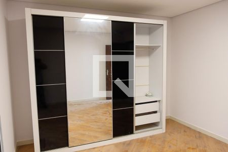 Quarto 1 de casa para alugar com 3 quartos, 200m² em Umuarama, Osasco