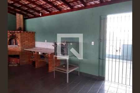 Casa à venda com 3 quartos, 140m² em Vila Ponte Rasa, São Paulo