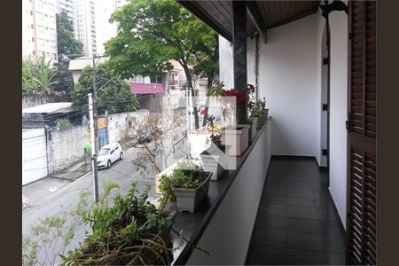 Casa à venda com 4 quartos, 313m² em Vila Alexandria, São Paulo