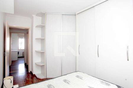 Quarto 1 de apartamento à venda com 2 quartos, 60m² em Petrópolis, Porto Alegre