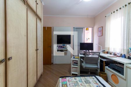 Quarto 2 de casa à venda com 2 quartos, 170m² em Vila Carrão, São Paulo