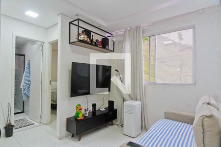 Sala de apartamento para alugar com 2 quartos, 42m² em Jardim Lider, São Paulo