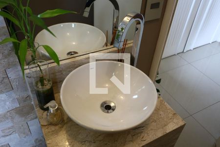 Lavabo de apartamento à venda com 4 quartos, 160m² em Jardim Ampliação, São Paulo