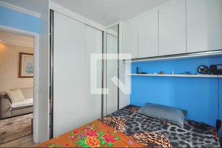 Quarto 1 de apartamento à venda com 2 quartos, 57m² em Parque Pinheiros, Taboão da Serra