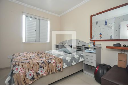 Quarto 2 de apartamento para alugar com 2 quartos, 57m² em Parque Pinheiros, Taboão da Serra