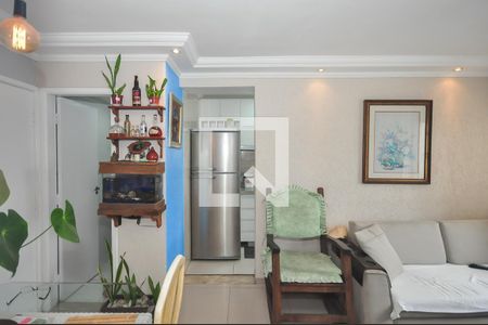 Sala de apartamento para alugar com 2 quartos, 57m² em Parque Pinheiros, Taboão da Serra