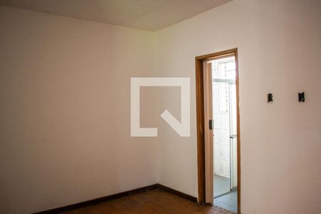 Quarto 1 de casa à venda com 4 quartos, 200m² em Medianeira, Porto Alegre