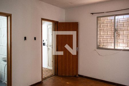 Quarto 1 de casa à venda com 4 quartos, 200m² em Medianeira, Porto Alegre