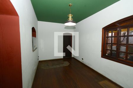 Hall de entrada de casa para alugar com 5 quartos, 600m² em Capela do Socorro, São Paulo