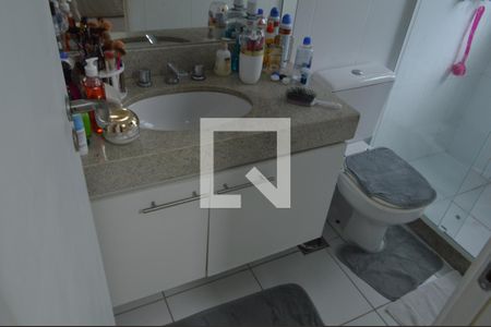 Banheiro da Suíte 1 de apartamento para alugar com 3 quartos, 95m² em Barra Olímpica, Rio de Janeiro