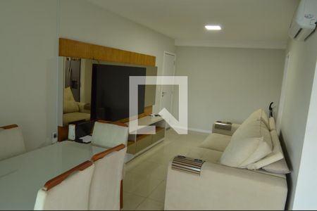 Sala de apartamento para alugar com 3 quartos, 95m² em Barra Olímpica, Rio de Janeiro