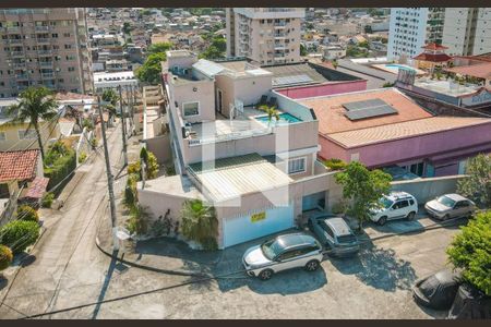 Casa à venda com 4 quartos, 280m² em Fonseca, Niterói