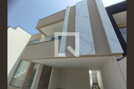 Casa à venda com 3 quartos, 203m² em Camboinhas, Niterói