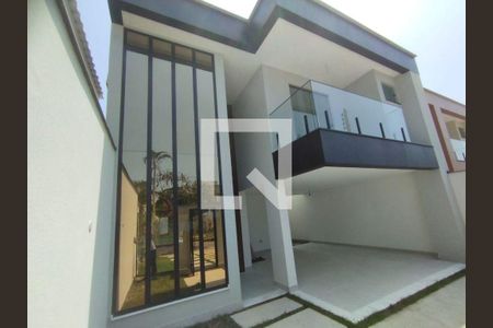 Casa à venda com 3 quartos, 206m² em Camboinhas, Niterói