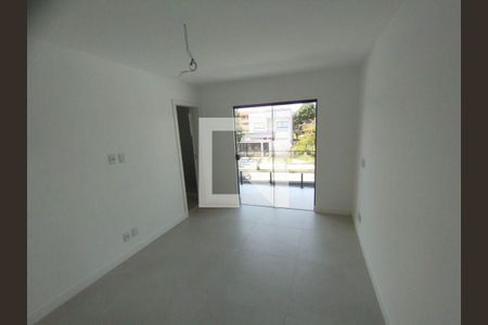 Casa à venda com 3 quartos, 202m² em Camboinhas, Niterói