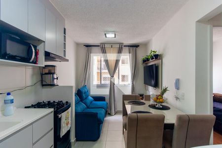 Sala de apartamento para alugar com 2 quartos, 40m² em Vila Ema, São Paulo