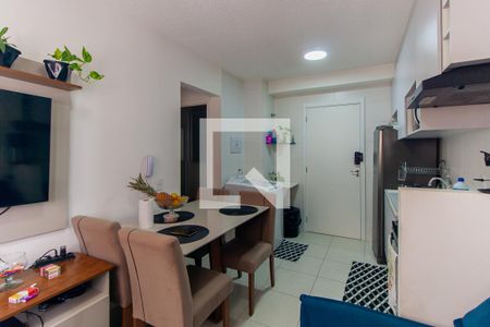 Sala de apartamento para alugar com 2 quartos, 40m² em Vila Ema, São Paulo