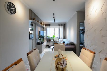 Apartamento à venda com 67m², 2 quartos e 1 vagaSala