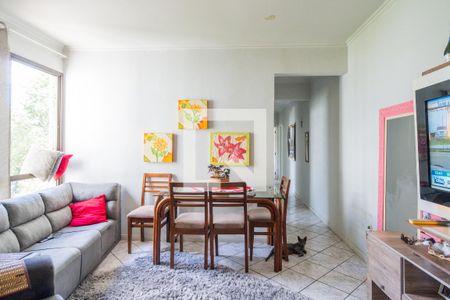 Sala de apartamento à venda com 3 quartos, 75m² em Nonoai, Porto Alegre