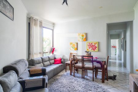 Sala de apartamento à venda com 3 quartos, 75m² em Nonoai, Porto Alegre