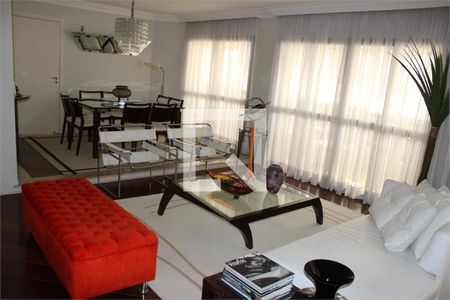 Apartamento à venda com 4 quartos, 256m² em Vila Suzana, São Paulo