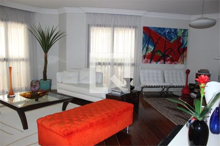 Apartamento à venda com 4 quartos, 256m² em Vila Suzana, São Paulo