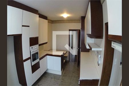 Apartamento à venda com 4 quartos, 311m² em Vila Sofia, São Paulo