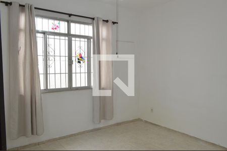 Sala de casa à venda com 3 quartos, 117m² em Taquara, Rio de Janeiro