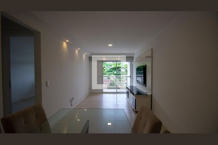 Apartamento à venda com 100m², 3 quartos e 2 vagasSala