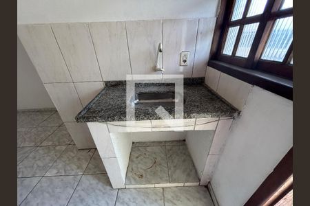 Sala/Cozinha/Quarto de kitnet/studio para alugar com 1 quarto, 12m² em Vila Valqueire, Rio de Janeiro