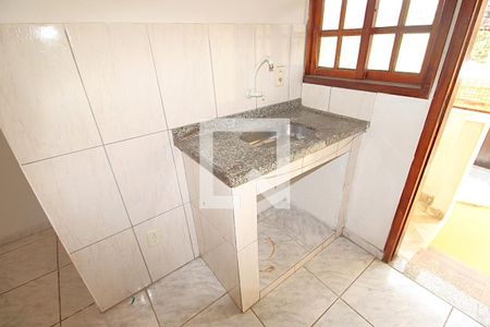 Sala/Cozinha/Quarto de kitnet/studio para alugar com 1 quarto, 12m² em Vila Valqueire, Rio de Janeiro