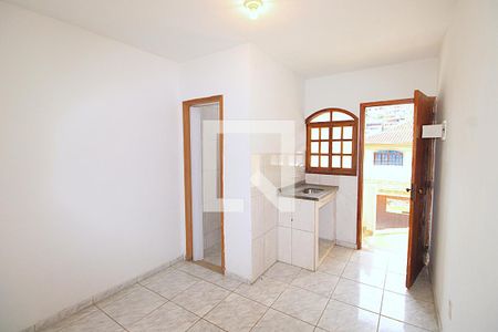 Sala/Cozinha/Quarto de kitnet/studio para alugar com 1 quarto, 12m² em Vila Valqueire, Rio de Janeiro