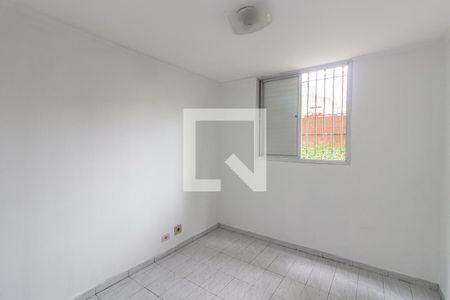 Quarto 2 de apartamento para alugar com 2 quartos, 48m² em Itaquera, São Paulo