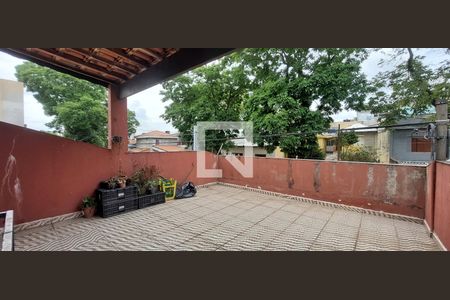 Varanda Quarto 1 suíte de casa à venda com 3 quartos, 220m² em Jardim Utinga, Santo André