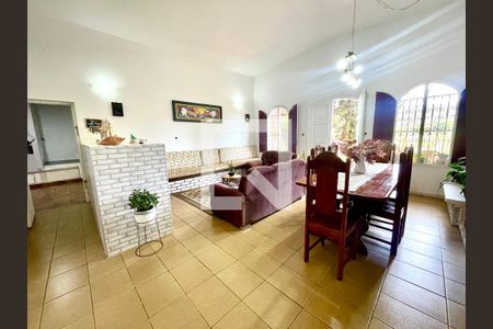 Sala de casa à venda com 3 quartos, 1546m² em Casa Branca, Jundiaí