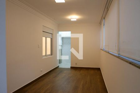 Sala  de apartamento para alugar com 2 quartos, 83m² em Vila Ipojuca, São Paulo