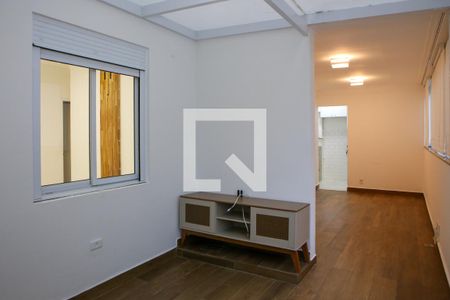 Sala  de apartamento para alugar com 2 quartos, 83m² em Vila Ipojuca, São Paulo