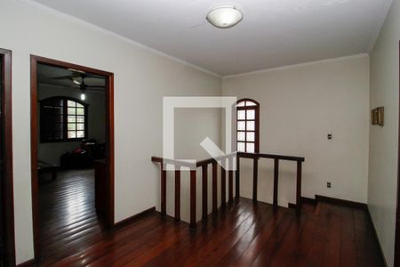 Segundo Andar de casa à venda com 4 quartos, 230m² em Dom Cabral, Belo Horizonte