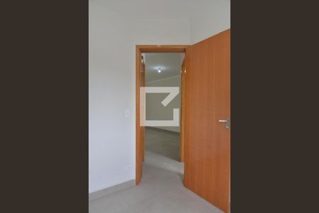 Quarto de apartamento à venda com 2 quartos, 42m² em Vila Vitória, Santo André