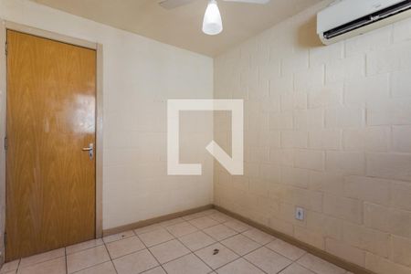 Quarto 2 de apartamento para alugar com 2 quartos, 50m² em Rubem Berta, Porto Alegre