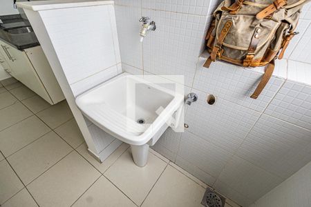 Area de serviço de apartamento para alugar com 3 quartos, 83m² em Aeroporto, Belo Horizonte