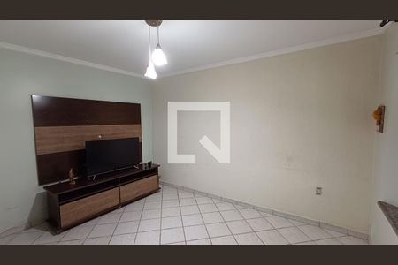 Sala de casa para alugar com 2 quartos, 130m² em Jardim Ipê, Sorocaba