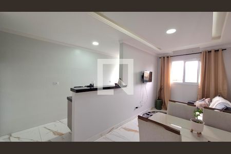 Sala de casa para alugar com 2 quartos, 55m² em Vila Caiçara, Praia Grande