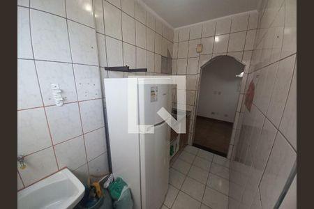 Cozinha de apartamento para alugar com 1 quarto, 60m² em Itararé, São Vicente