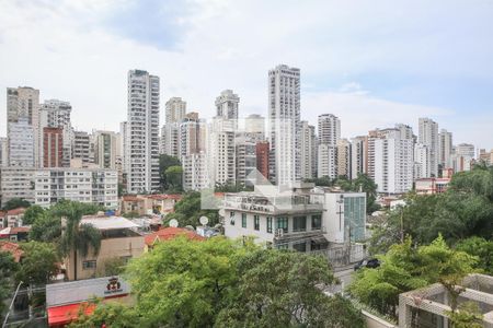 Vista da Sacada de apartamento à venda com 3 quartos, 170m² em Pacaembu, São Paulo