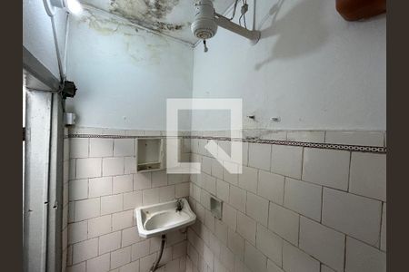 Banheiro de casa para alugar com 1 quarto, 50m² em Osvaldo Cruz, Rio de Janeiro