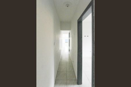 Corredor de casa para alugar com 2 quartos, 100m² em Jardim Sônia Maria, São Paulo