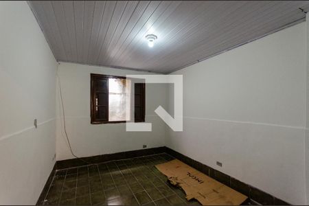 Quarto 2 de casa para alugar com 2 quartos, 70m² em Vila Serralheiro, São Paulo