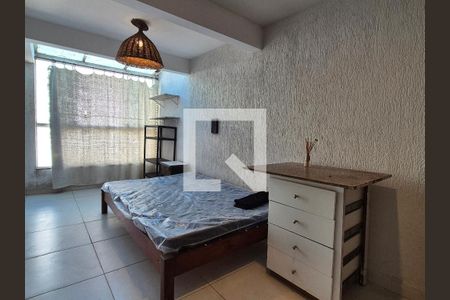 Sala/Quarto de kitnet/studio para alugar com 1 quarto, 29m² em Recreio dos Bandeirantes, Rio de Janeiro