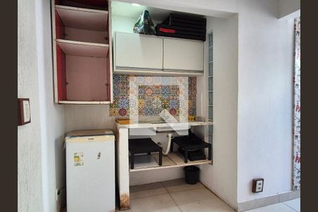 Cozinha de kitnet/studio para alugar com 1 quarto, 29m² em Recreio dos Bandeirantes, Rio de Janeiro